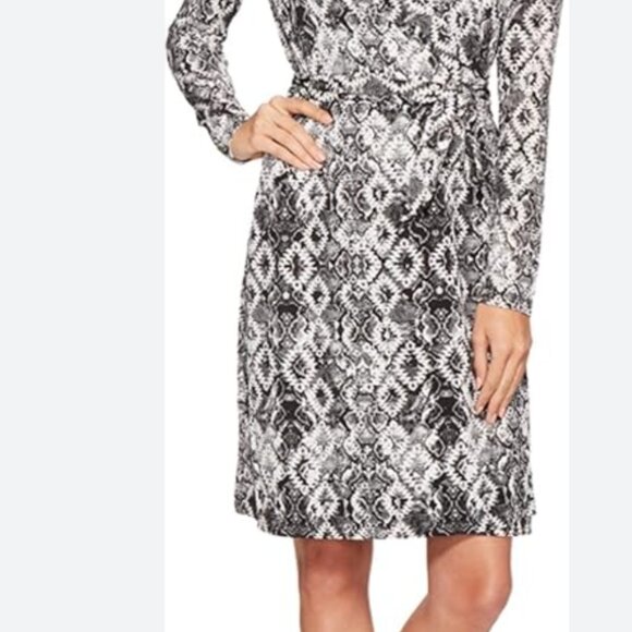 Romeo & Juliet Couture BLACK/WHITE COMBO Pattern Wrap Dress, US M - Picture 10 of 15